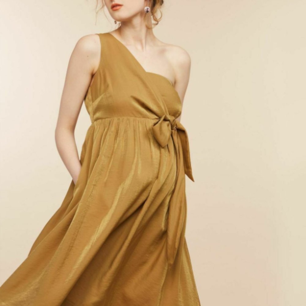 Mimi Maternity NWT one shoulder gold shimmer dress M